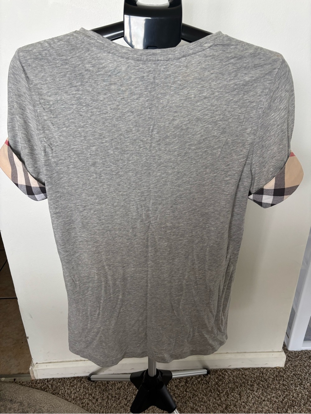 Burberry Gray Short-Sleeve Tee with Signature Plaid Cuff - Picture 7 of 7